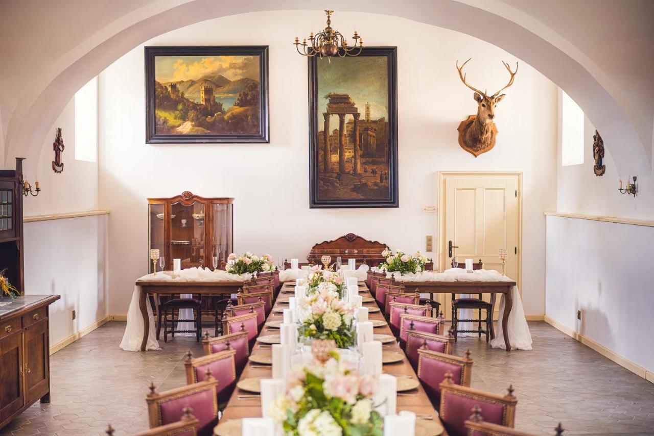 Château Rychvald Hotel Ngoại thất bức ảnh
